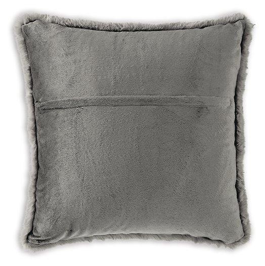 Gariland Pillow