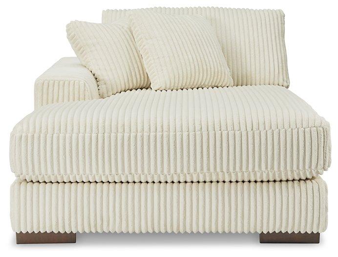 Lindyn Super Chaise